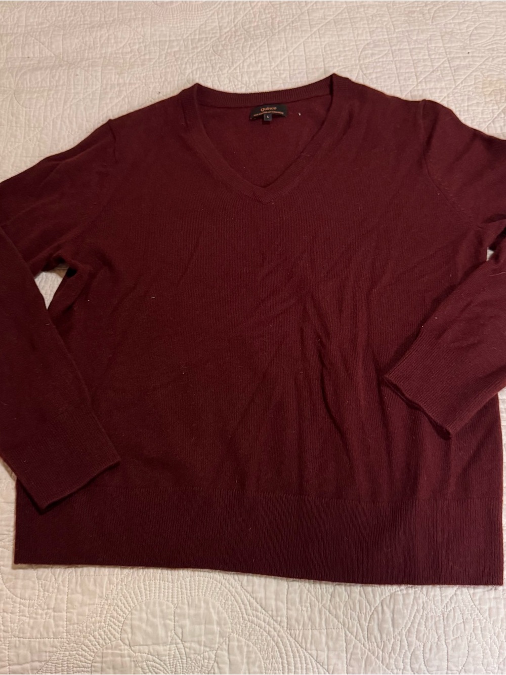 Quince Women's V-Neck 100% Mongolian Cashmere Sweater - Burgundy